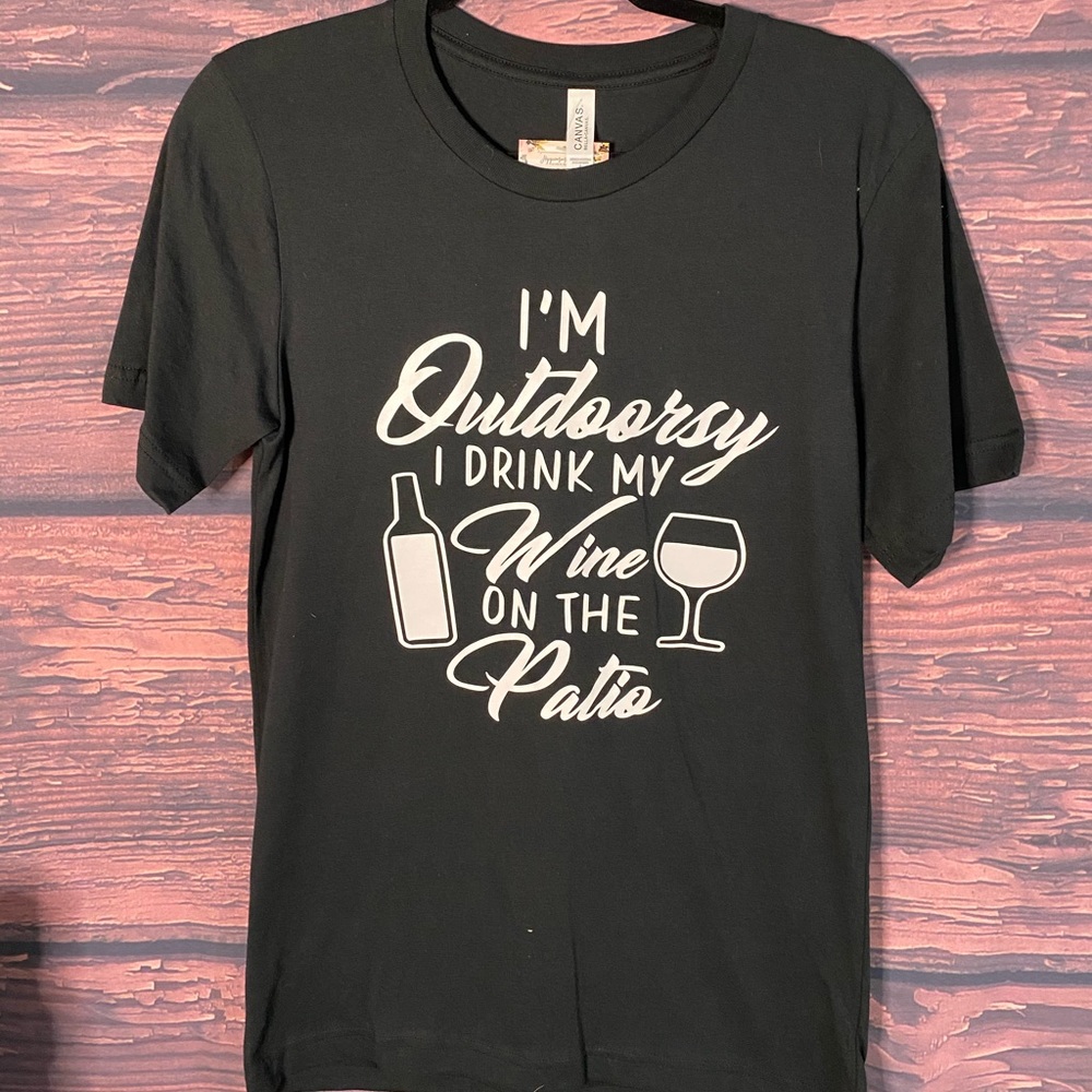 I’m outdoorsy... tee
